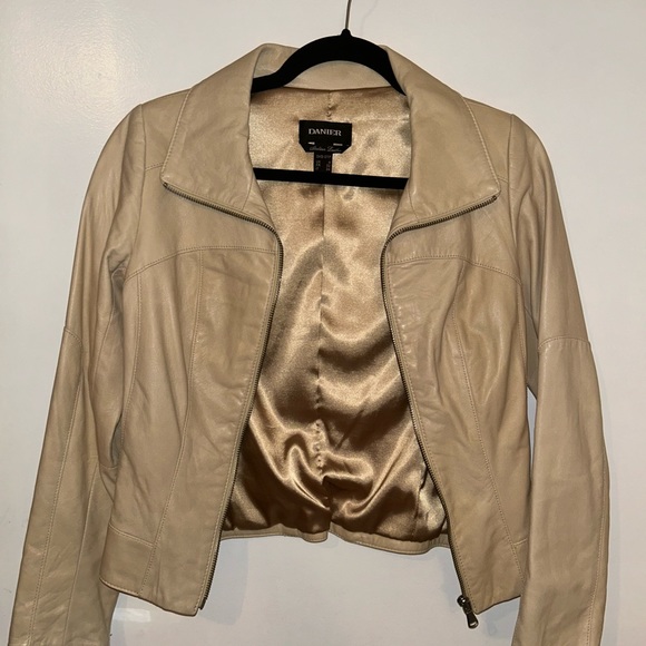 Danier Leather Jacket xxxs - Picture 3 of 4